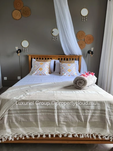Waterfront Luxury – 2BR En-Suite in Baie du Tombeau