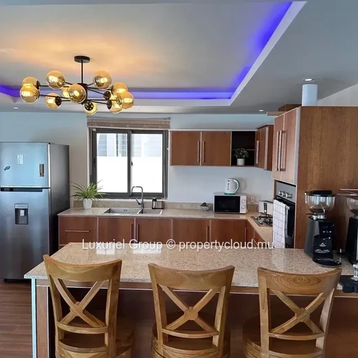 Dream Villa In Pereybere – Style, Space And Tranquility