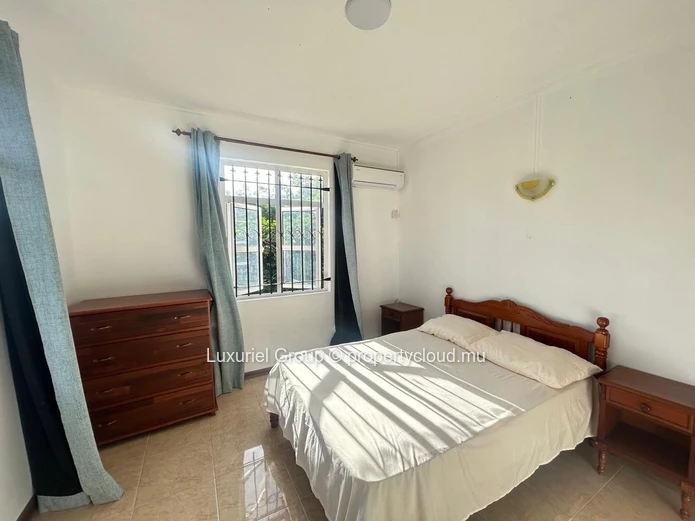 Discover This Charming House For Rent In Calodyne