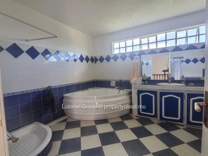 Charming Family Home for Rent in Pointe aux Canonniers