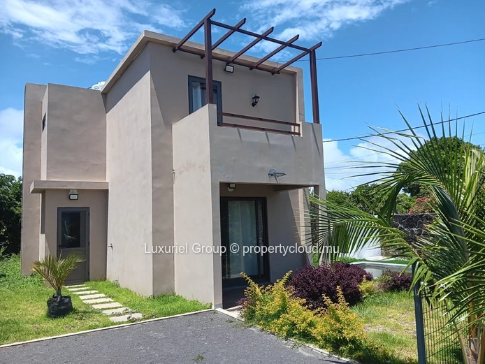 Beautiful Villa for Sale in Grand Gaube – Quiet and Peaceful Area