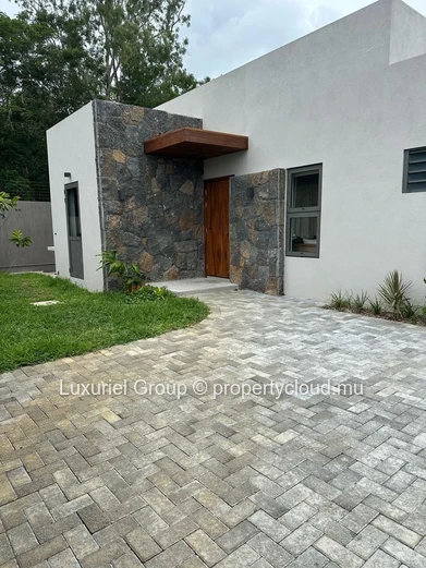 Modern Retreat Villa with Outdoor Living Spaces