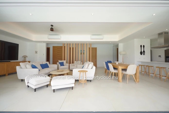 Exceptional Property For Sale – Terrace – Golf & 24/7 Security