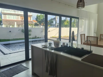 4 Bedroom Villa