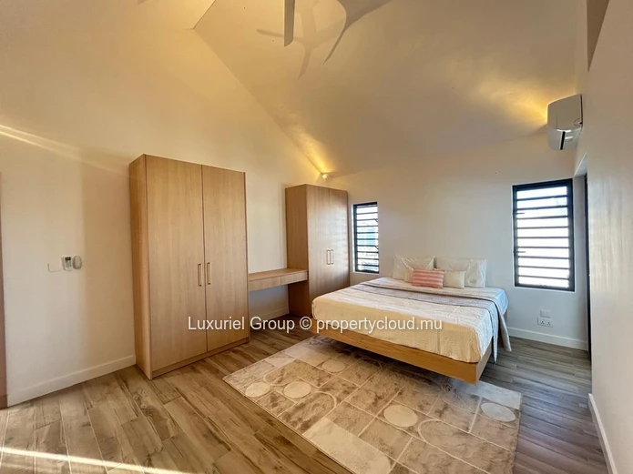 Bright Designer Standing Villa With Pool In Péreybère