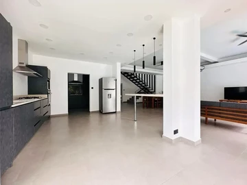 4 Bedroom Villa