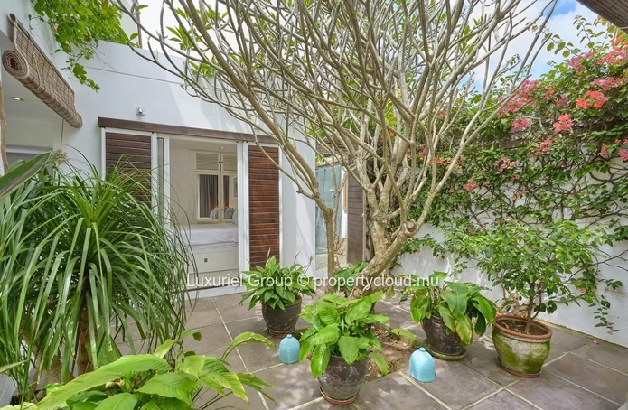 Modern Villa With Pool And Garden – Grand Baie Region
