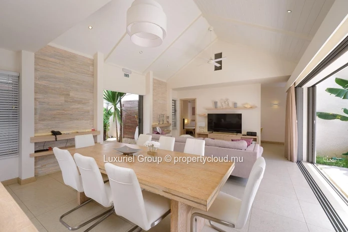 Sophisticated Villa for Sale in Grand Baie – A Luxurious Oasis