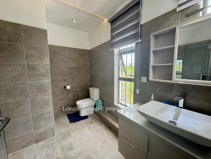 Contemporary Villa for Rent – Grand Baie