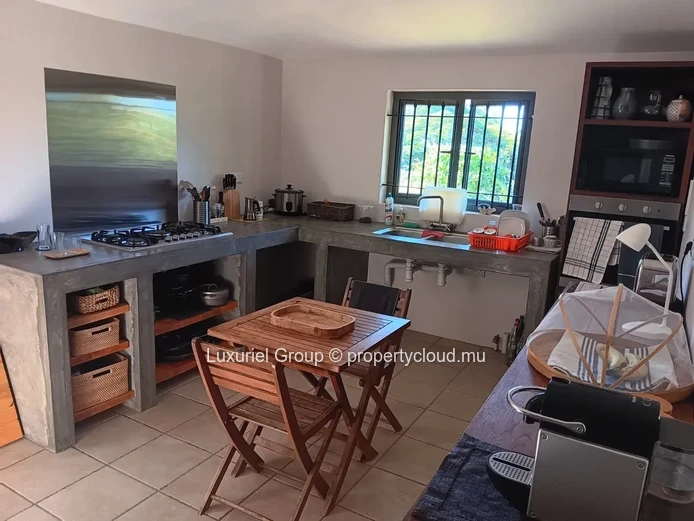 Beautiful Tropical Villa in Grand Gaube – Long-Term Rental