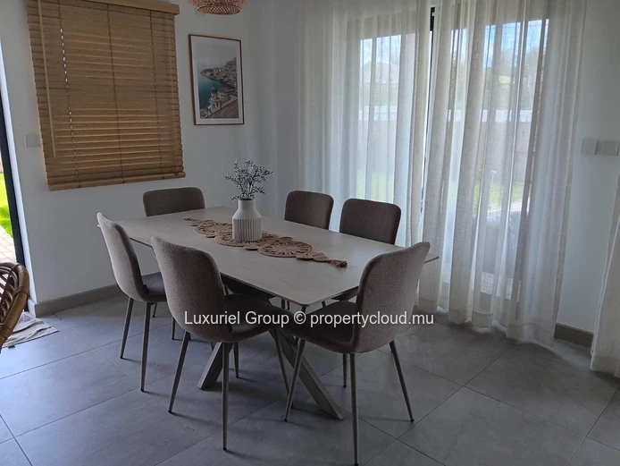 Modern 3-Bedroom Villas-Secure Living with Premium Services