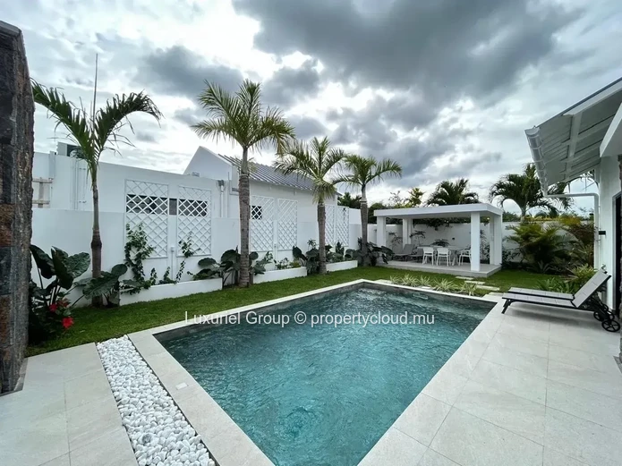 Beautiful Designer Villa with Pool and Outdoor Living Spaces