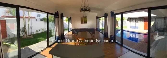 Bright Contemporary Villa In Grand Baie – 3 Bedrooms