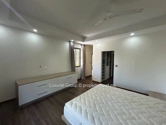Exceptional 4-Bedroom Villa in a Peaceful Green Setting