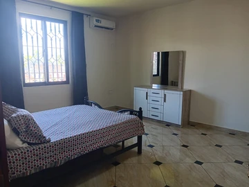 5 Bedroom Villa