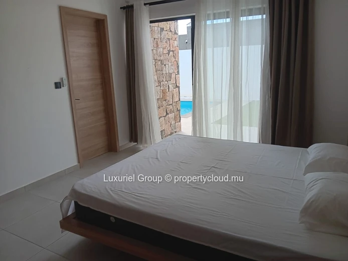 Contemporary Luxury Villa for Rent – 3 Bedrooms with Pool 