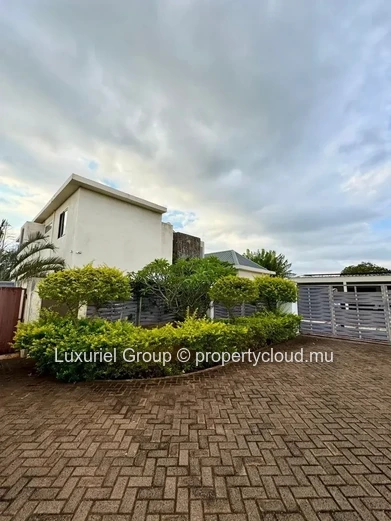 Elegant Villa with Private Pool – Pointe aux Piments