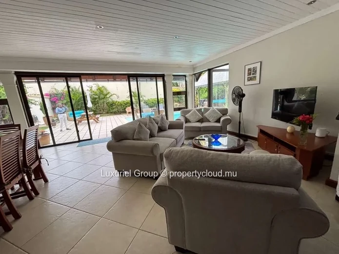 Private Oasis In Pereybere – Villa With Pool In A Secure Residence