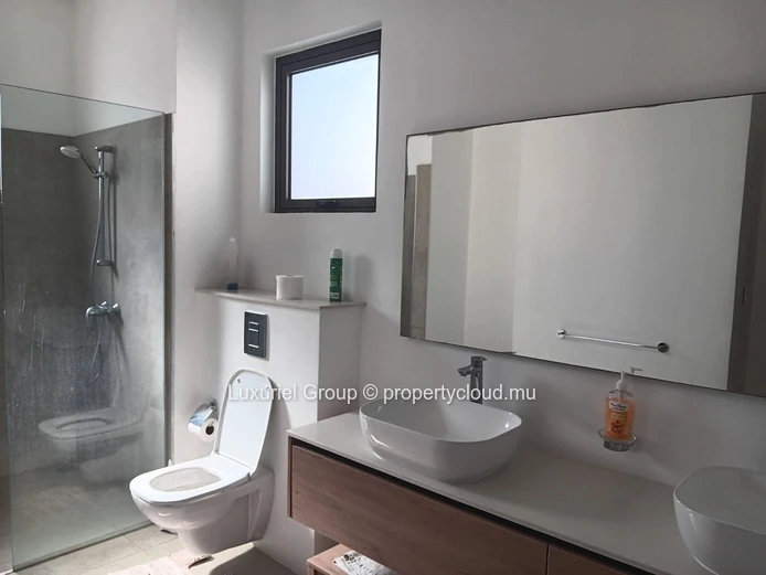 Exceptional Villa for Rent in Grand Baie – Luxury, Security, and Ultimate Comfort
