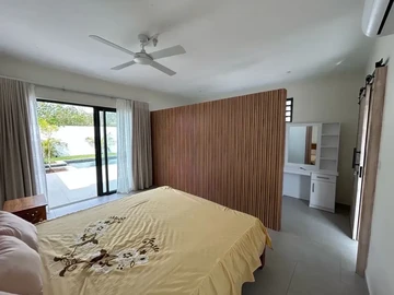 4 Bedroom Villa
