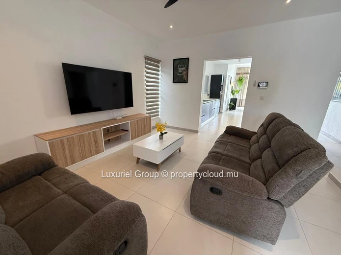 Stunning Contemporary Villa With Private Pool And Garden